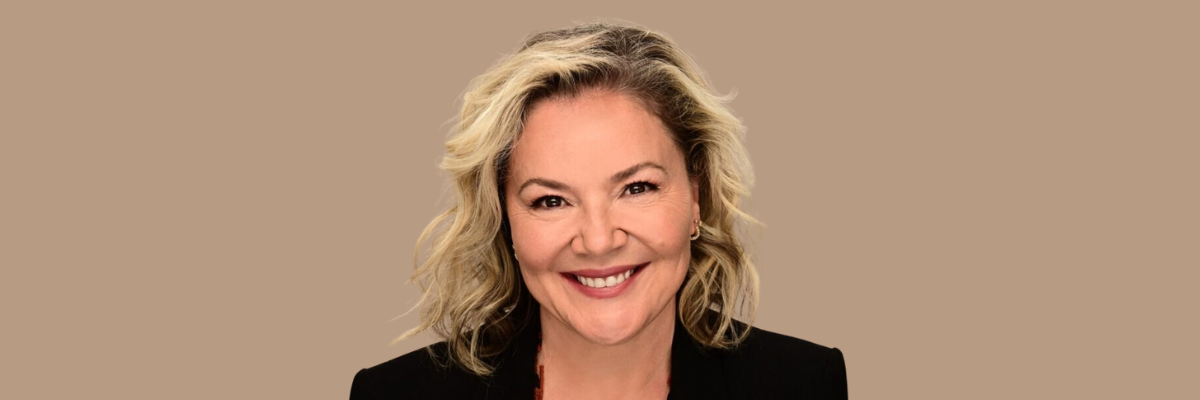 Headshot of Catherine Hunter.